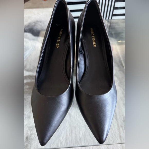 Marc Fisher Shoes - Marc Fisher Classic Black Pointed Toe Heel Size 9